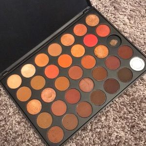 Morphe 35O2 palette